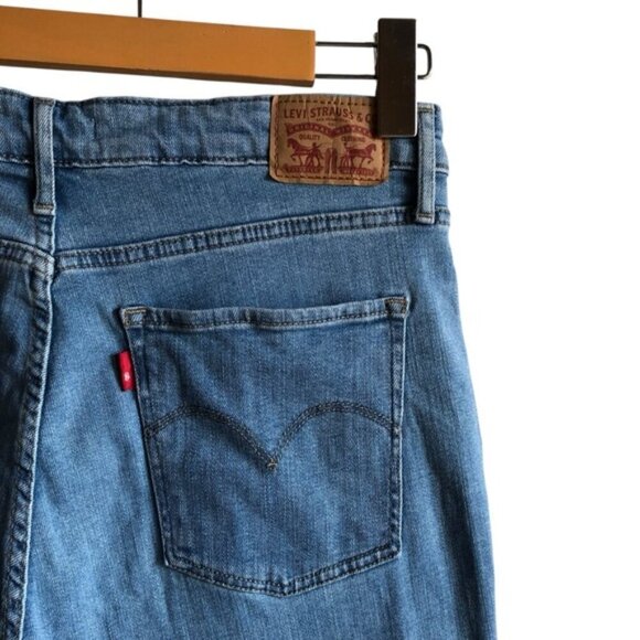 Levi’s 721 High Rise Skinny Jeans Azure Glow Light Wash Size 32 - Picture 11 of 16